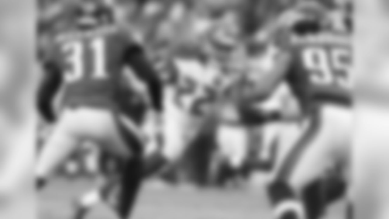 Week 11 vs. Philadelphia - Martin Rushes for 58 yards
