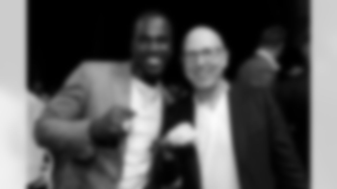 TAMPA, FL - July 22, 2021 - Inside Linebacker Lavonte David #54 of the Tampa Bay Buccaneers and Owner/Co-Chairman Joel Glazer during the Super Bowl LV Ring Ceremony at MidFlorida Amphitheater. Photo By Matt May/Tampa Bay Buccaneers