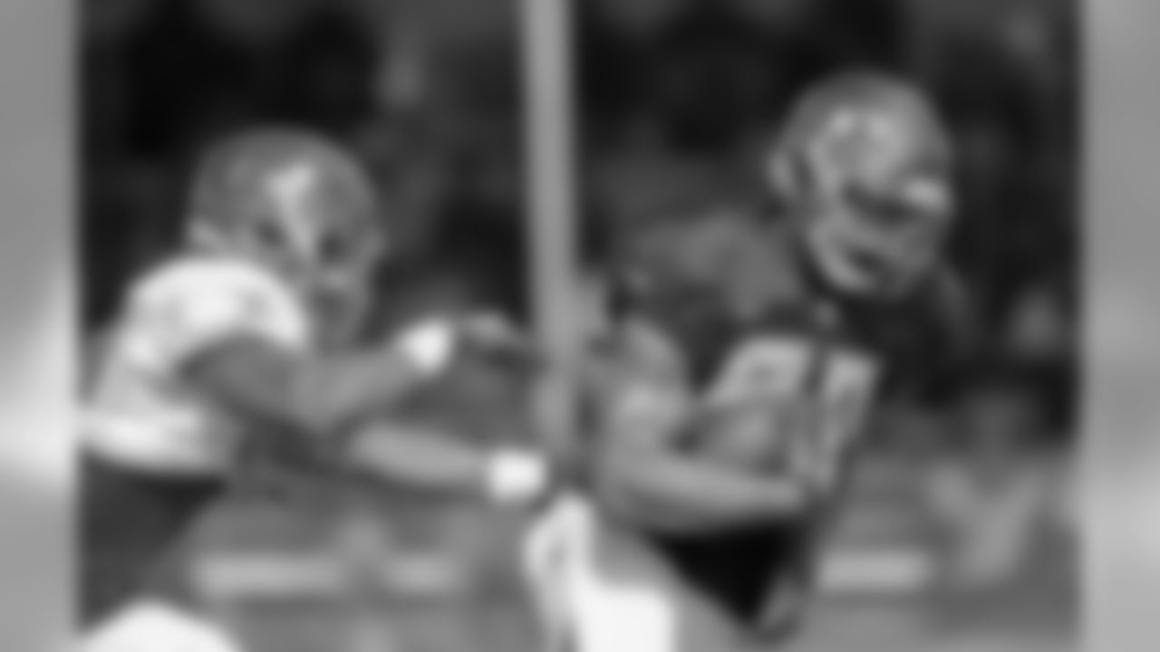 TE O.J. Howard