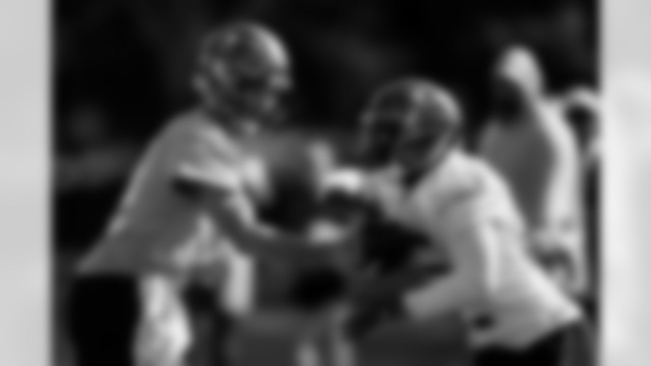TAMPA, FL - November 11, 2021 - Quarterback Tom Brady #12 and Running Back Giovani Bernard #25 of the Tampa Bay Buccaneers during practice at AdventHealth Training Center. Photo By Kyle Zedaker/Tampa Bay Buccaneers