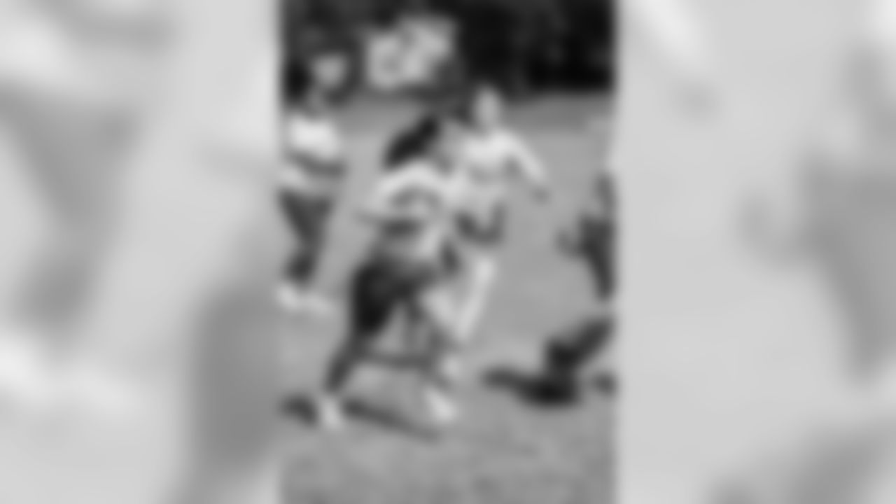 191106_TR_JrBucsFlag_ThurgoodMarshallMiddle_032