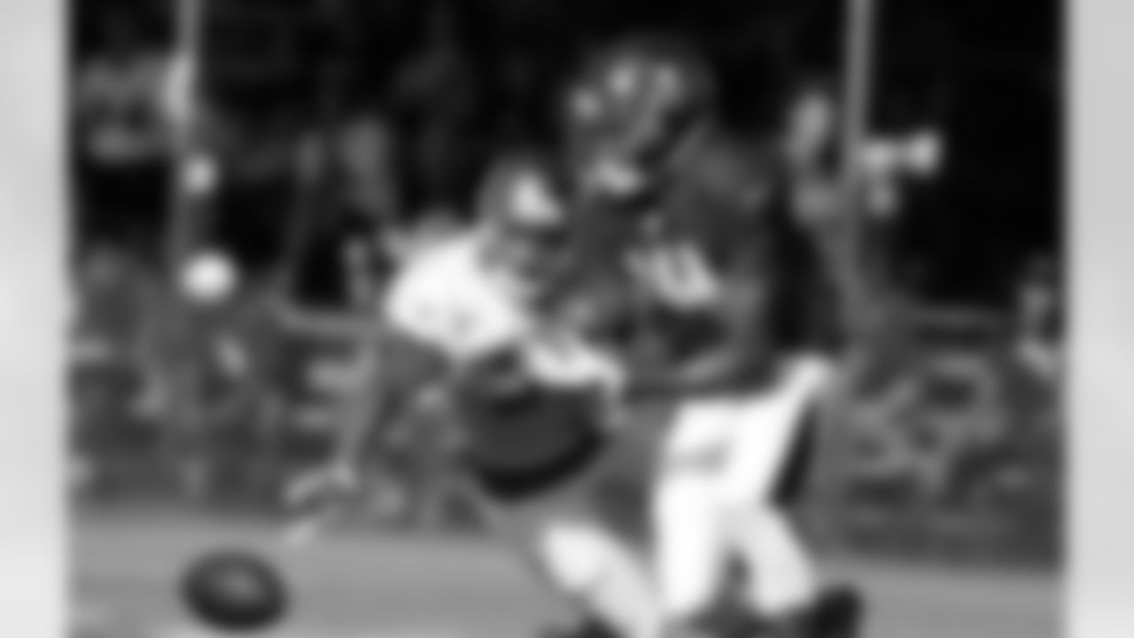 35 CB Javien Elliot