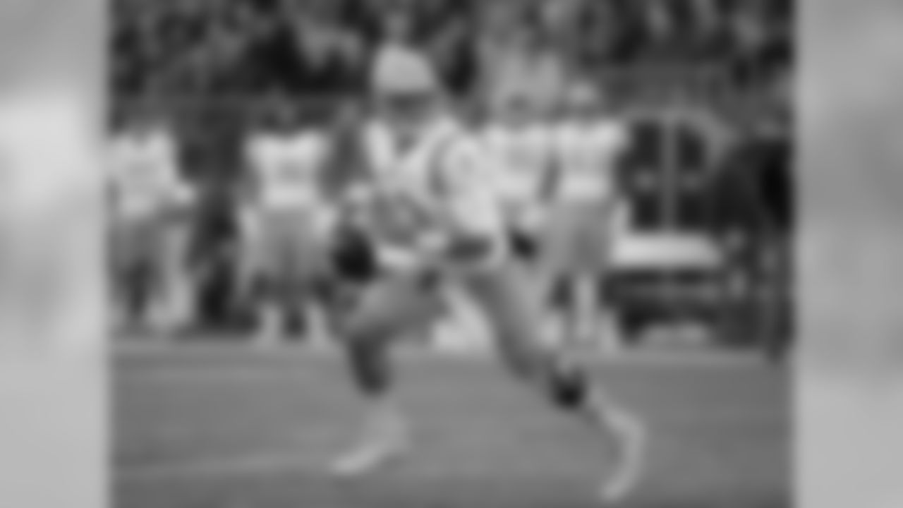 (PROJECTED TRADE) Buffalo Bills (from Denver): QB Josh Rosen, UCLA (SS)
