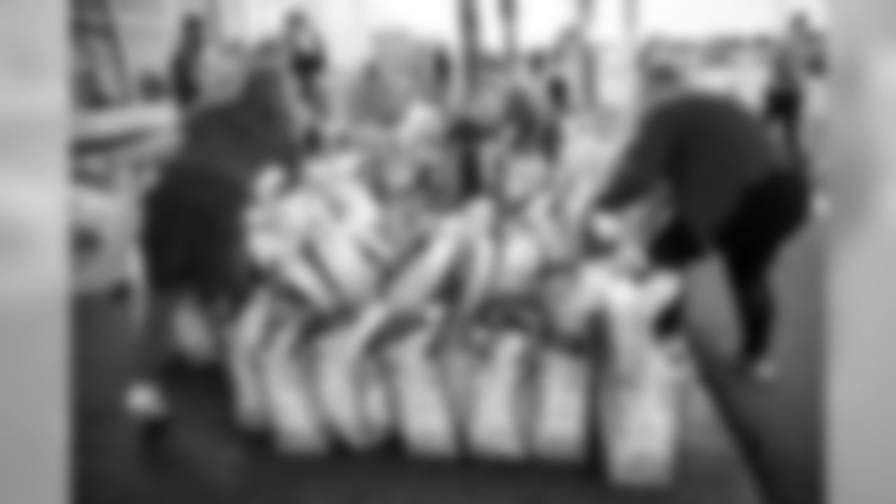 191125_TR_TurkeyTimeWithTheOLine_047