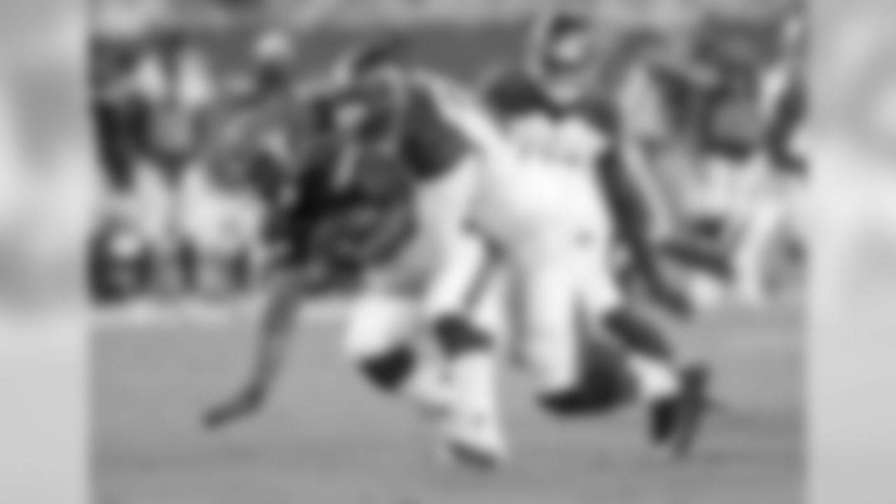 DE George Johnson - 71