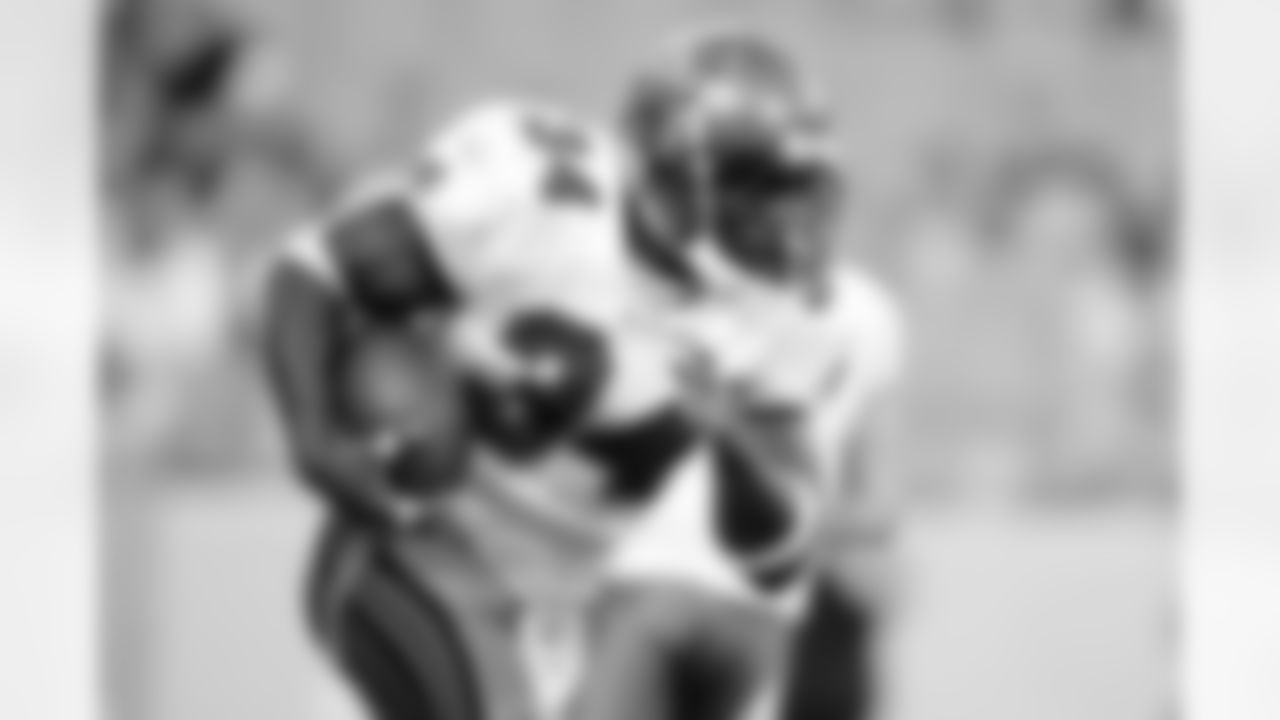 RB Earnest Graham carried the ball 17 times for 48 yards and a touchdown