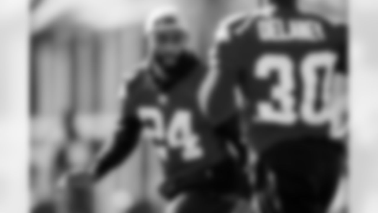 TAMPA, FL - JANUARY 06, 2022 - Cornerback Carlton Davis #24 of the Tampa Bay Buccaneers during practice at AdventHealth Training Center. Photo By Tori Richman/Tampa Bay Buccaneers