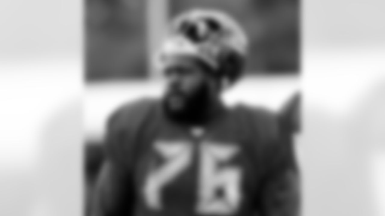 76 OT Donovan Smith