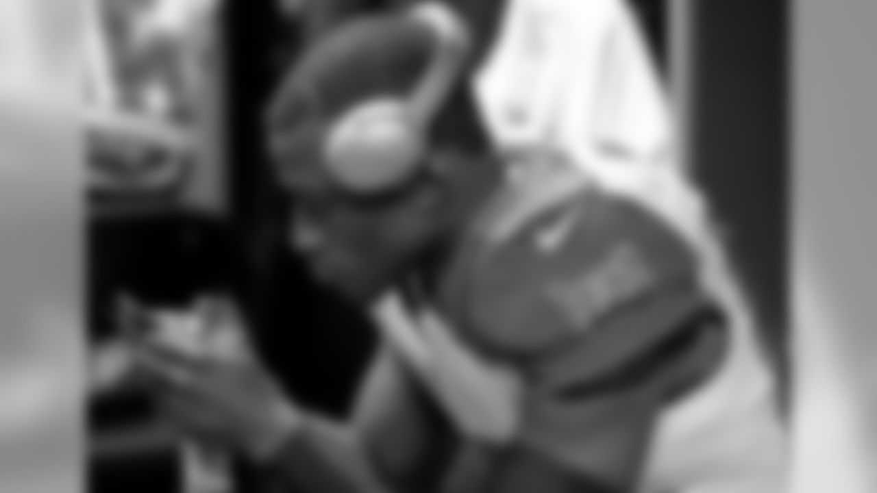 WR Bobo Wilson