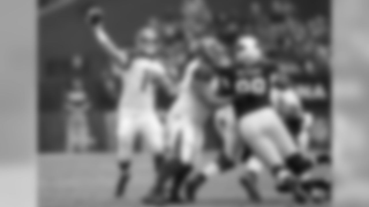 QB Ryan Fitzpatrick