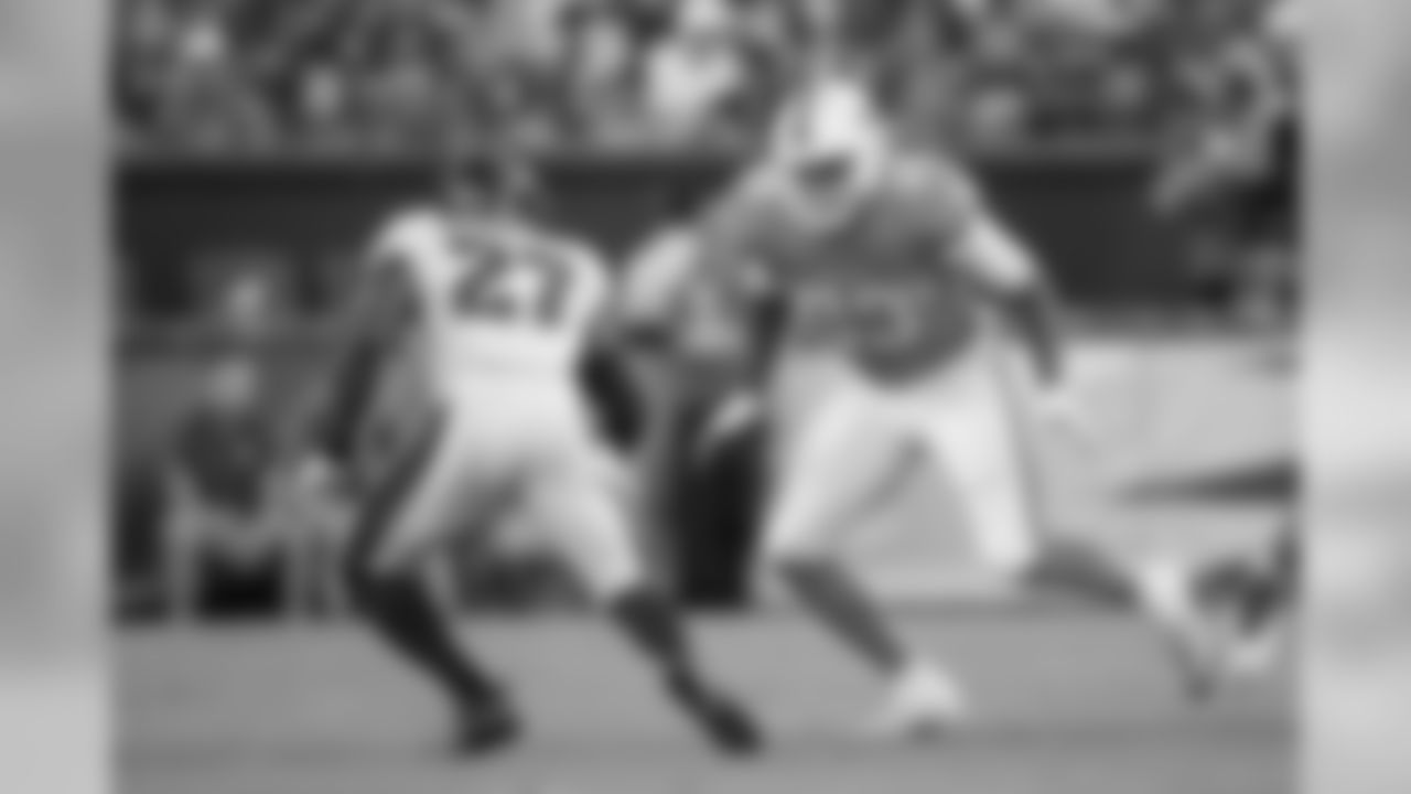 TE Julius Thomas