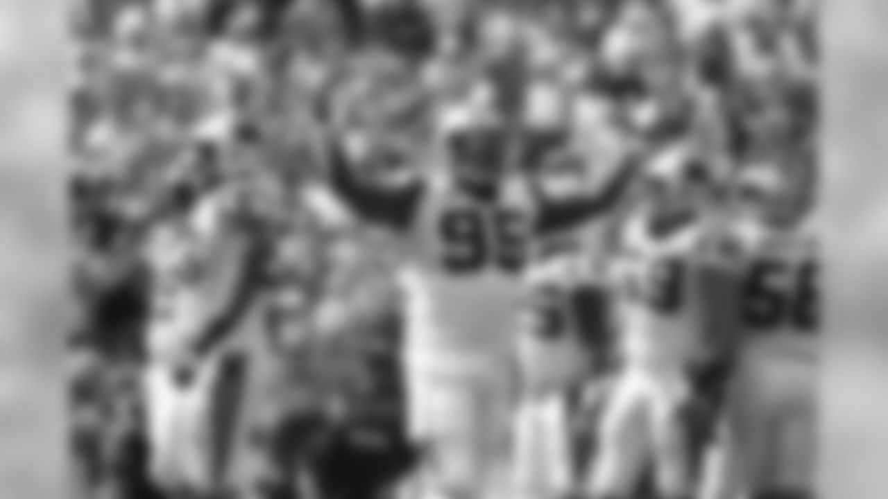 95 DE Charles Johnson
