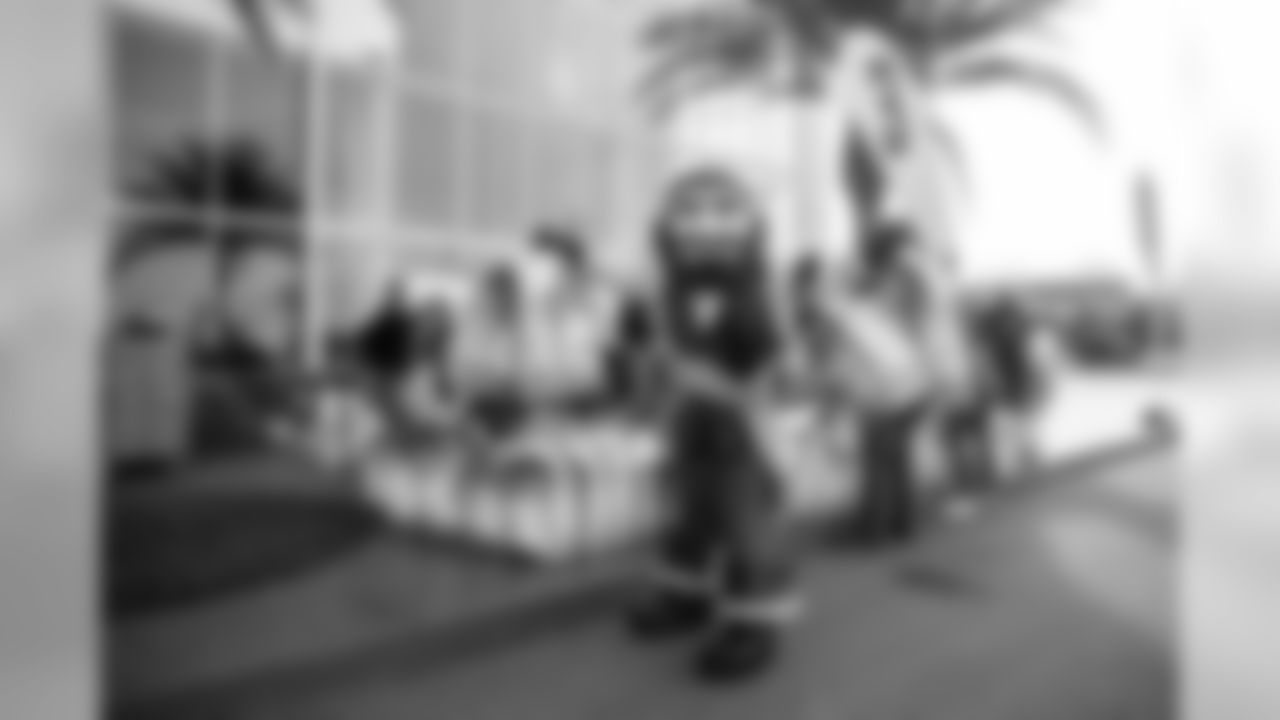 191125_TR_TurkeyTimeWithTheOLine_044