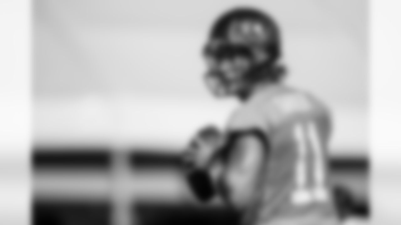 TAMPA, FL - July 29, 2022 - Quarterback Blaine Gabbert #11 of the Tampa Bay Buccaneers during 2022 Training Camp practice at AdventHealth Training Center. Photo By Kyle Zedaker/Tampa Bay Buccaneers