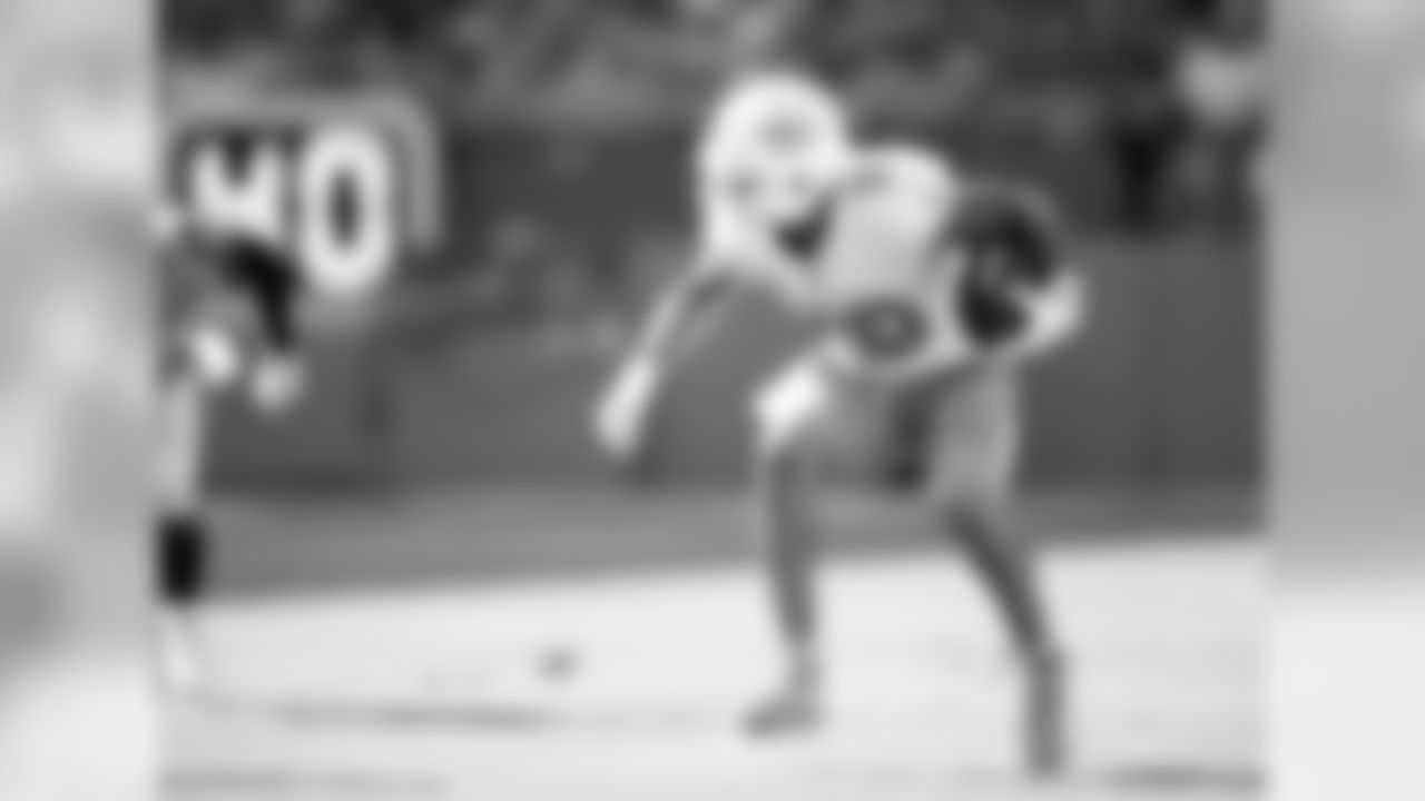 WR Kenny Stills
