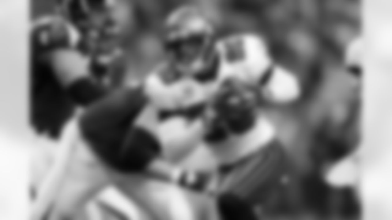 20 Ronde Barber returns a forced fumble 41 yards for a touchdown in the second quarter