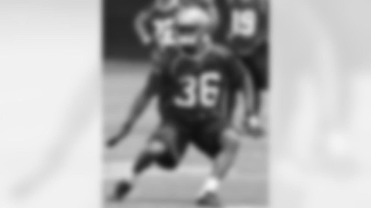 Syracuse S Tanard Jackson reacts to a receiver changing directions
