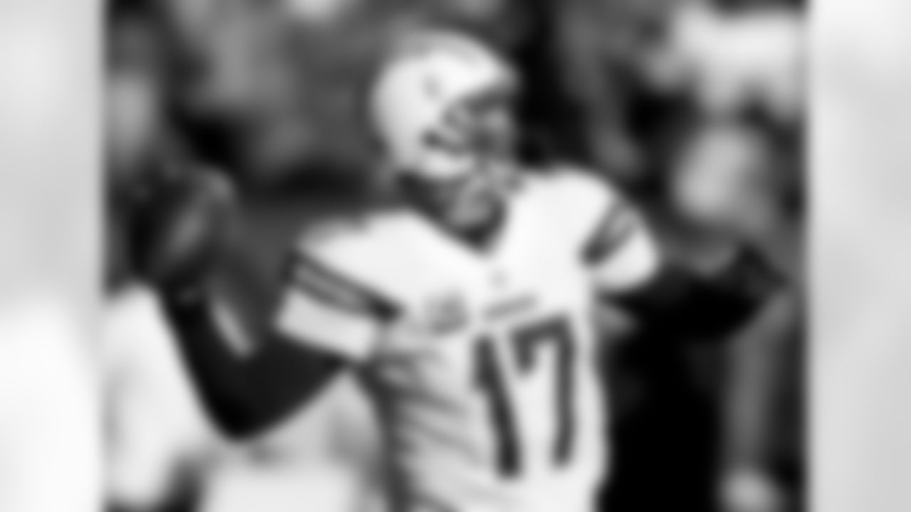 Chargers: B