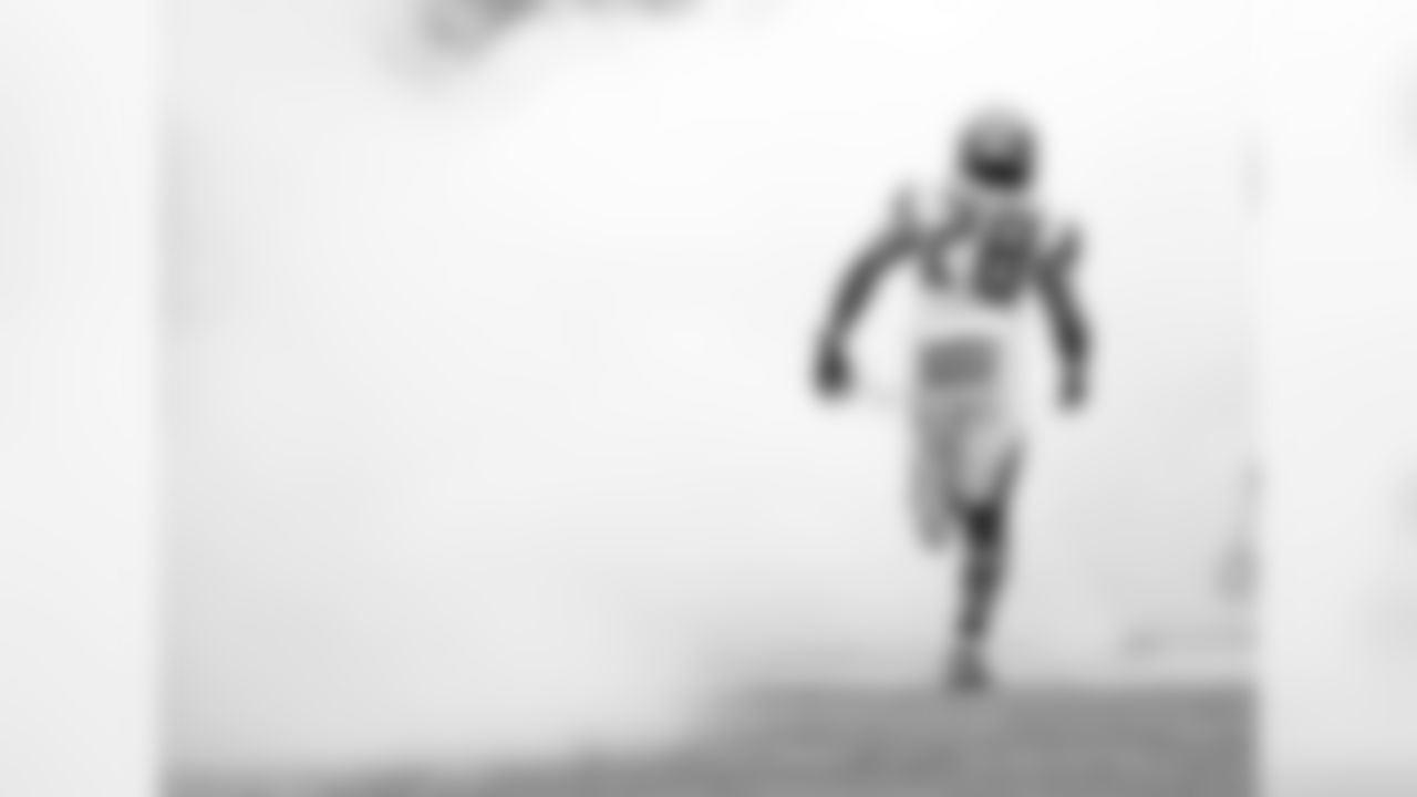 CB Tim Jennings