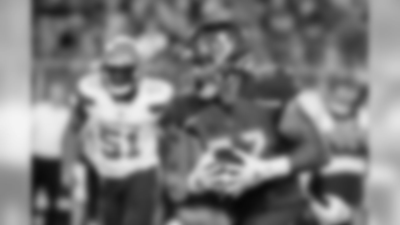 TE Jordan Leggett
