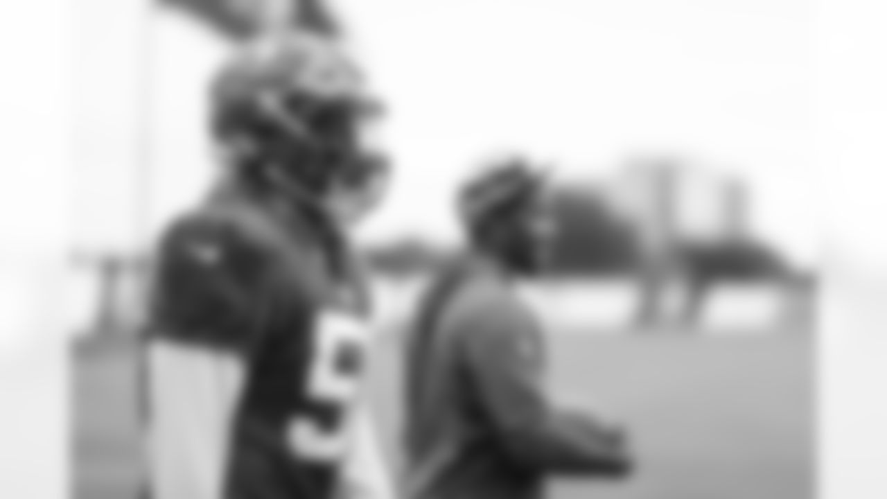 TAMPA, FL - September 14, 2022 - Inside Linebacker J.J. Russell #51 of the Tampa Bay Buccaneers during practice at AdventHealth Training Center. Photo By Kyle Zedaker/Tampa Bay Buccaneers