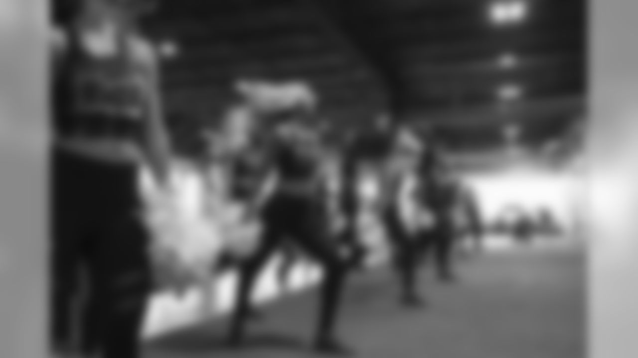 190808_TR_CheerFamilyFriendsPractice_033