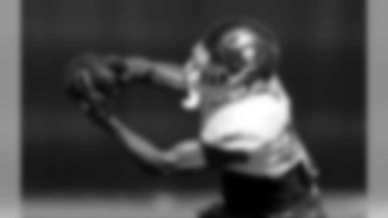 80 WR Kenny Bell