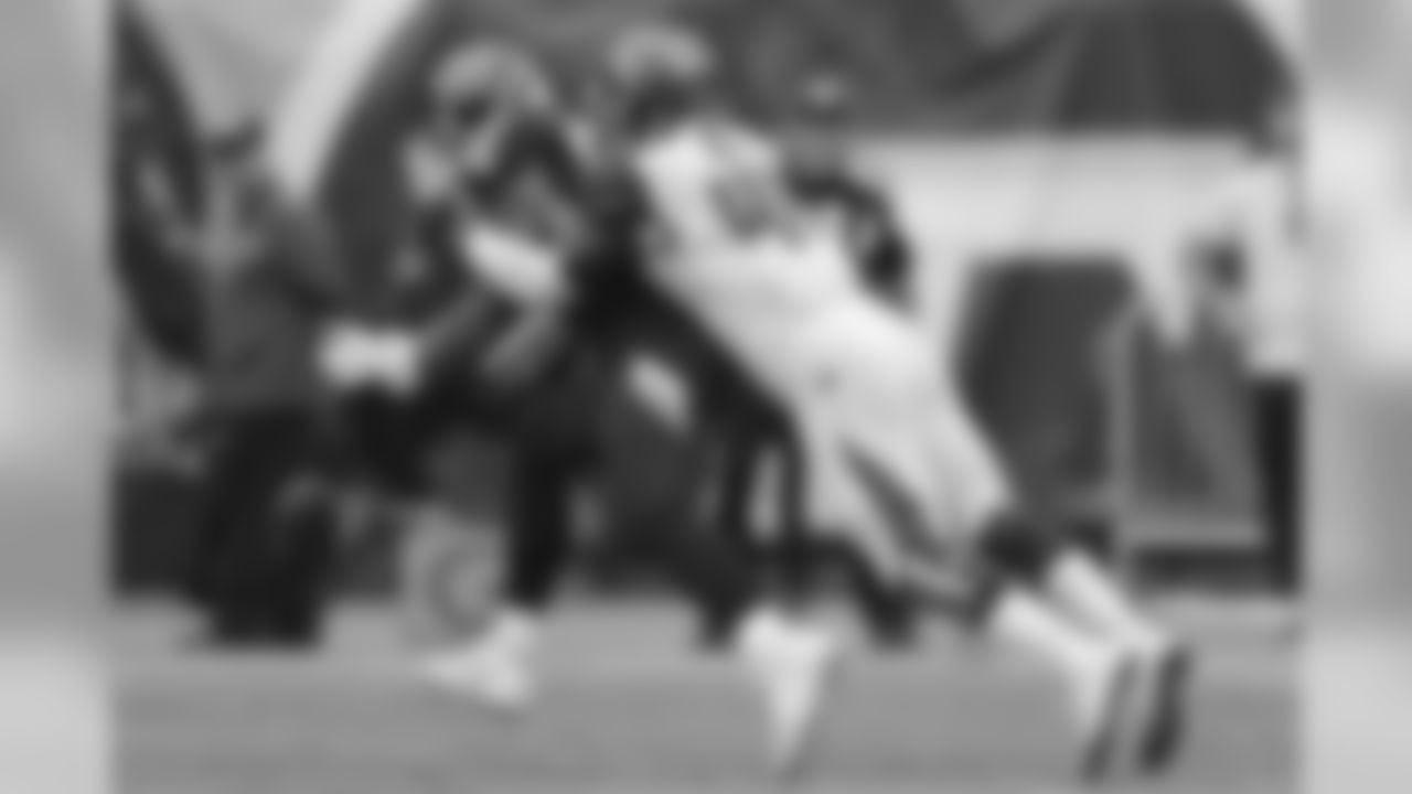 ILB Devin White, No. 45