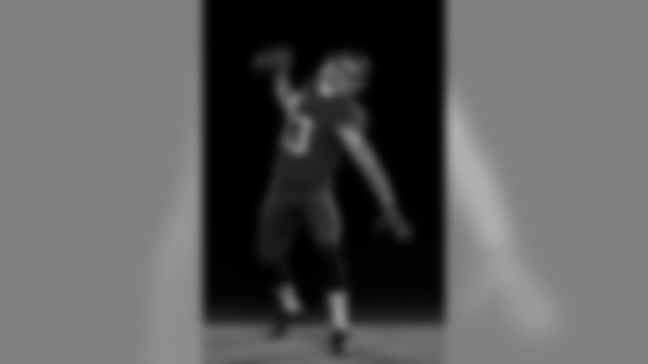 TAMPA, FL - MAY 27, 2020 - Wide Receiver Mike Evans #13 of the Tampa Bay Buccaneers during an asset shoot. Photo By Matt May/Tampa Bay Buccaneers