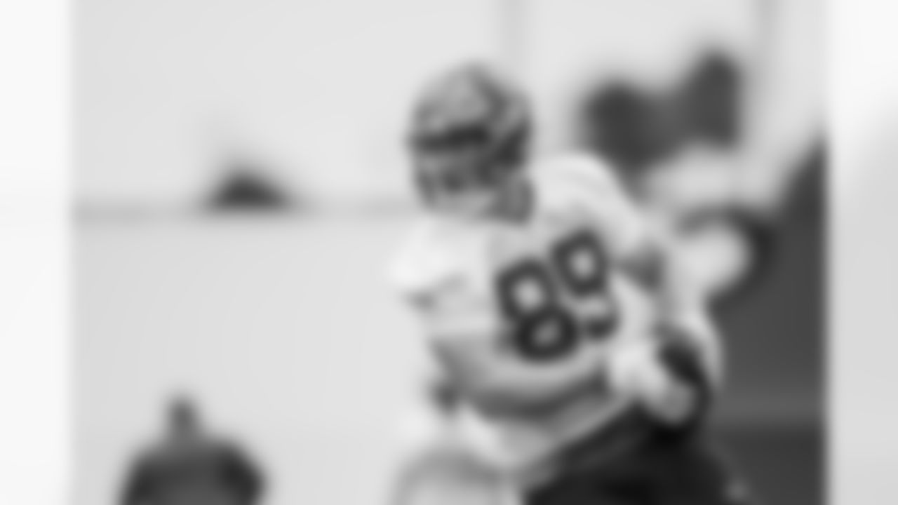TAMPA, FL - May 13, 2022 - Tight End Ben Beise #89 of the Tampa Bay Buccaneers during 2022 Rookie Mini Camp at AdventHealth Training Center. Photo By Tori Richman/Tampa Bay Buccaneers
