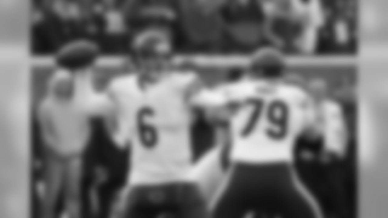 Week 16
The Tampa Bay Buccaneers will host QB Jay Cutler and the Chicago Bears at Raymond James Stadium on December 27, 2015, at 1:00 p.m.