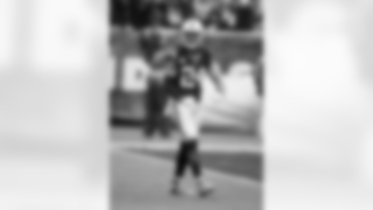 SS Charles Woodson