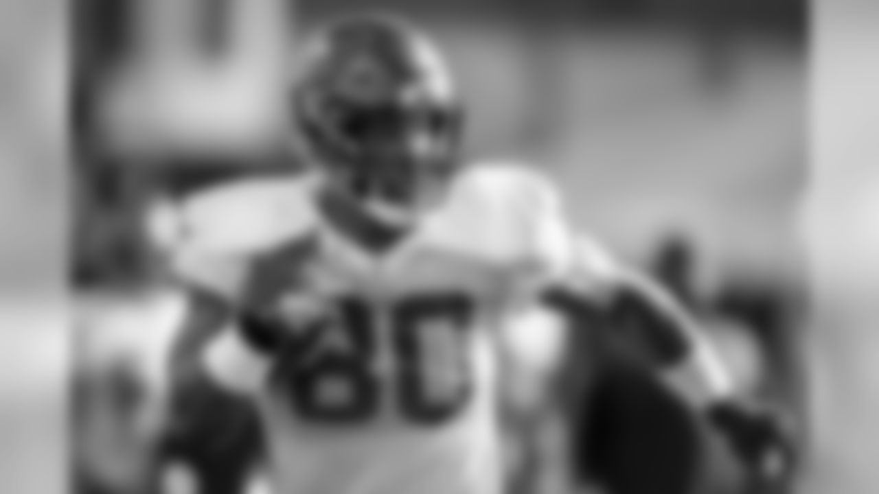 TAMPA, FL - AUGUST 20, 2020 - Tight End O.J. Howard #80 of the Tampa Bay Buccaneers during day 15 of 2020 Training Camp practice at AdventHealth Training Center. Photo By Tori Richman/Tampa Bay Buccaneers