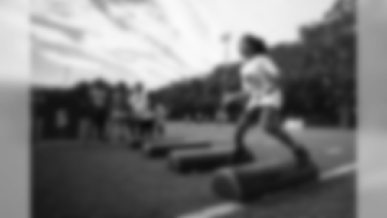190112_KZ_JrBucsGirlsFlag_0022