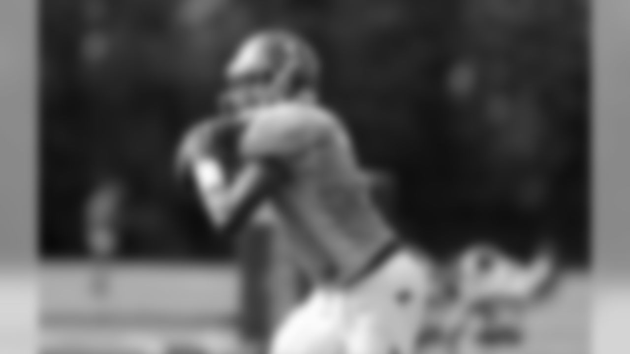 3 QB Jameis Winston