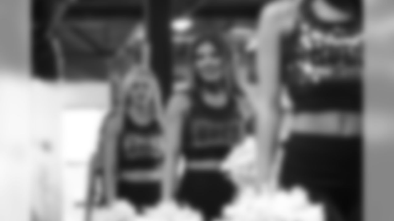 190808_TR_CheerFamilyFriendsPractice_002