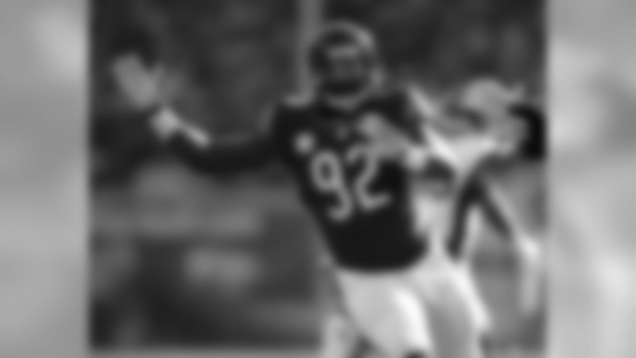 OLB Pernell McPhee