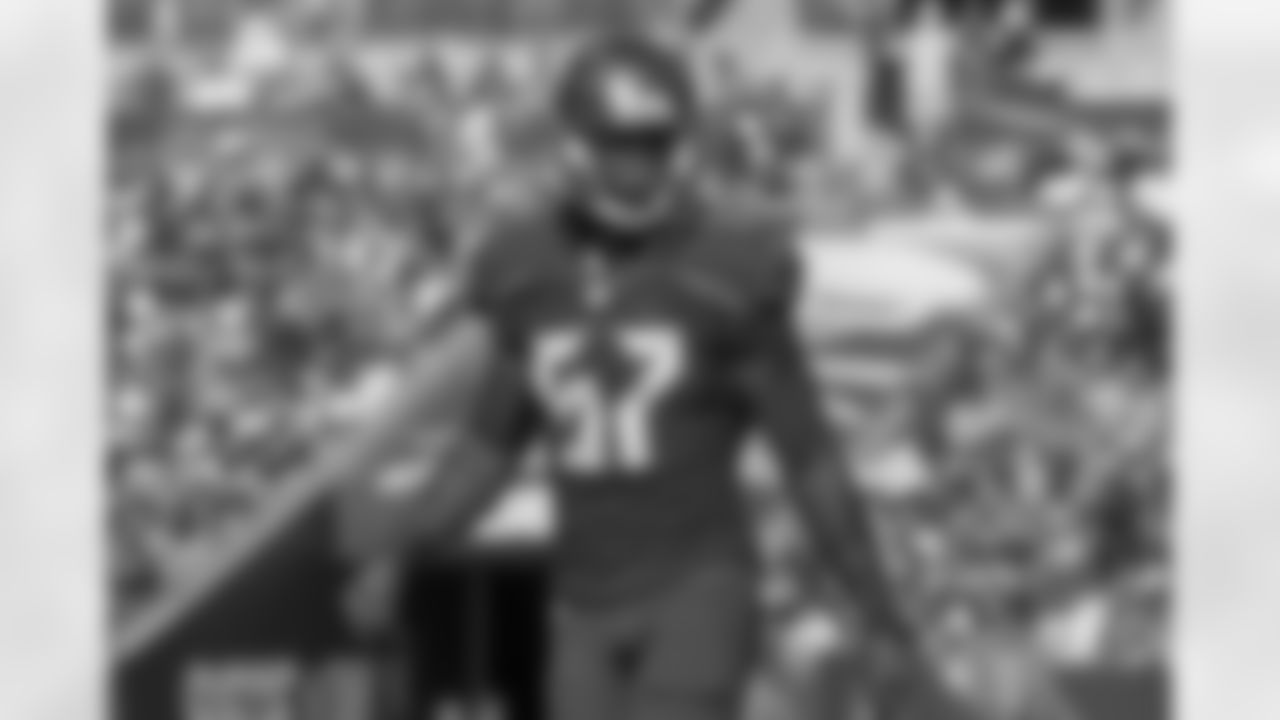 LB Josh Keyes