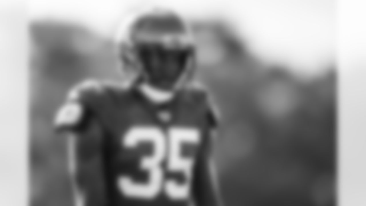 TAMPA, FL - August 01, 2021 - Cornerback Jamel Dean #35 of the Tampa Bay Buccaneers during 2021 Training Camp practice at AdventHealth Training Center. Photo By Kyle Zedaker/Tampa Bay Buccaneers