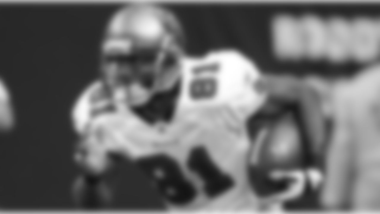 81 WR Michael Spurlock had an 89 yard kickoff return in the game
