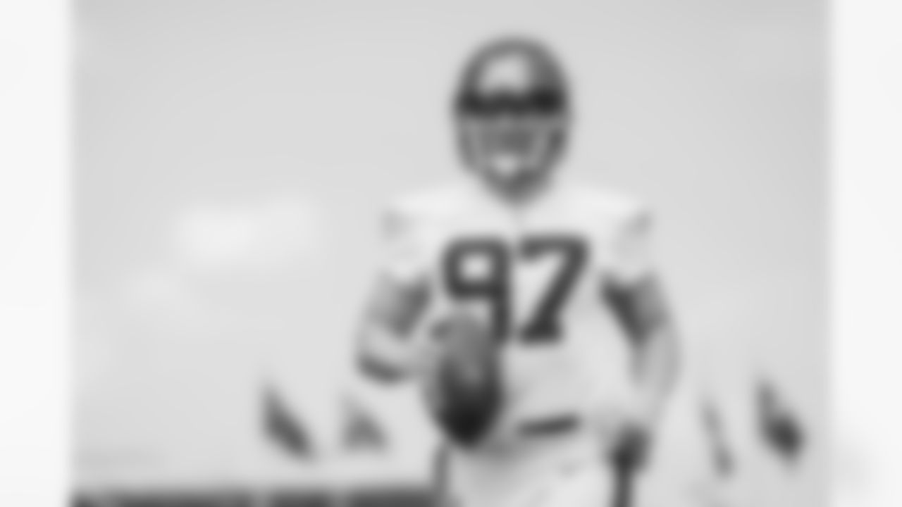 TAMPA, FL - May 26, 2022 - Long Snapper Zach Triner #97 of the Tampa Bay Buccaneers during OTA's at AdventHealth Training Center. Photo By Tori Richman/Tampa Bay Buccaneers