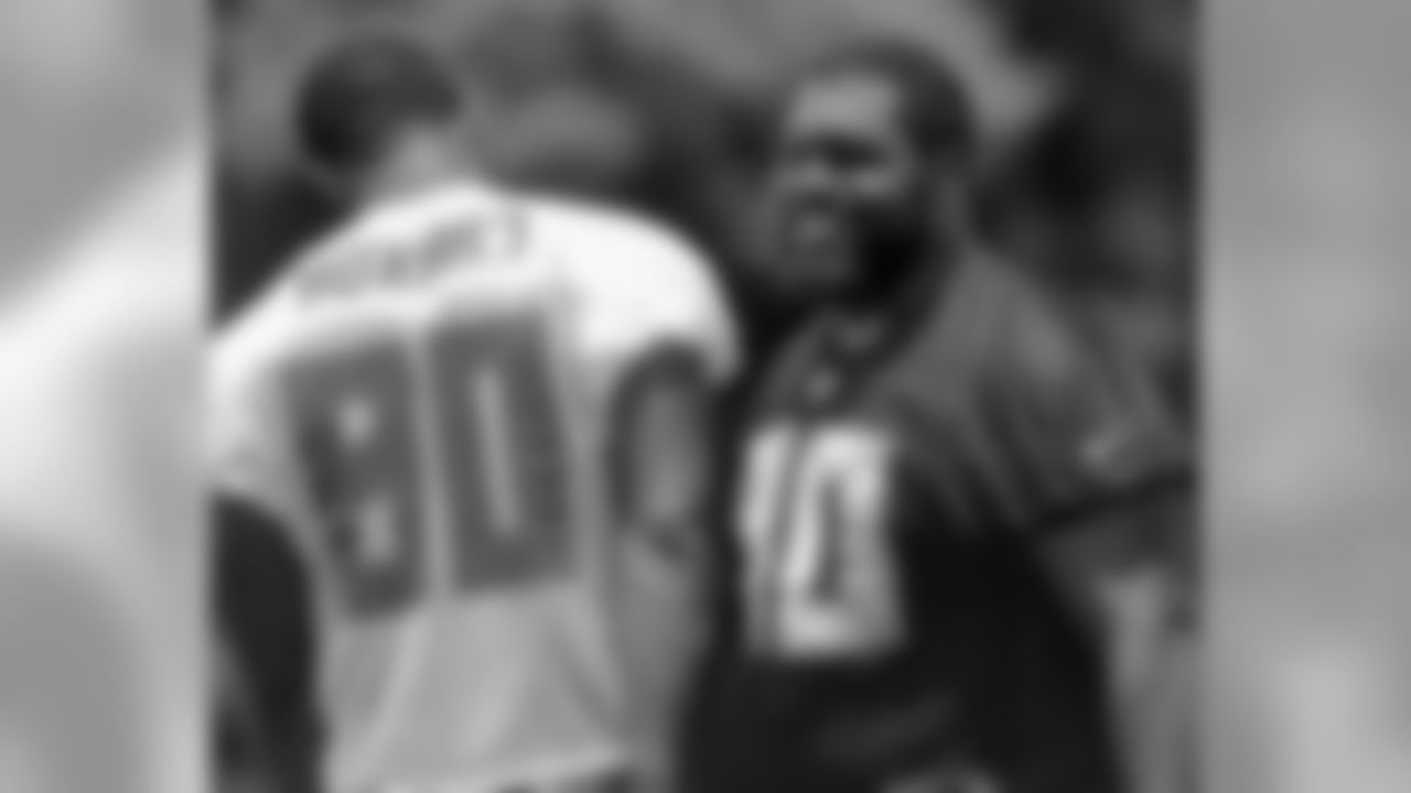80 TE O.J. Howard and #90 DE Chris Baker