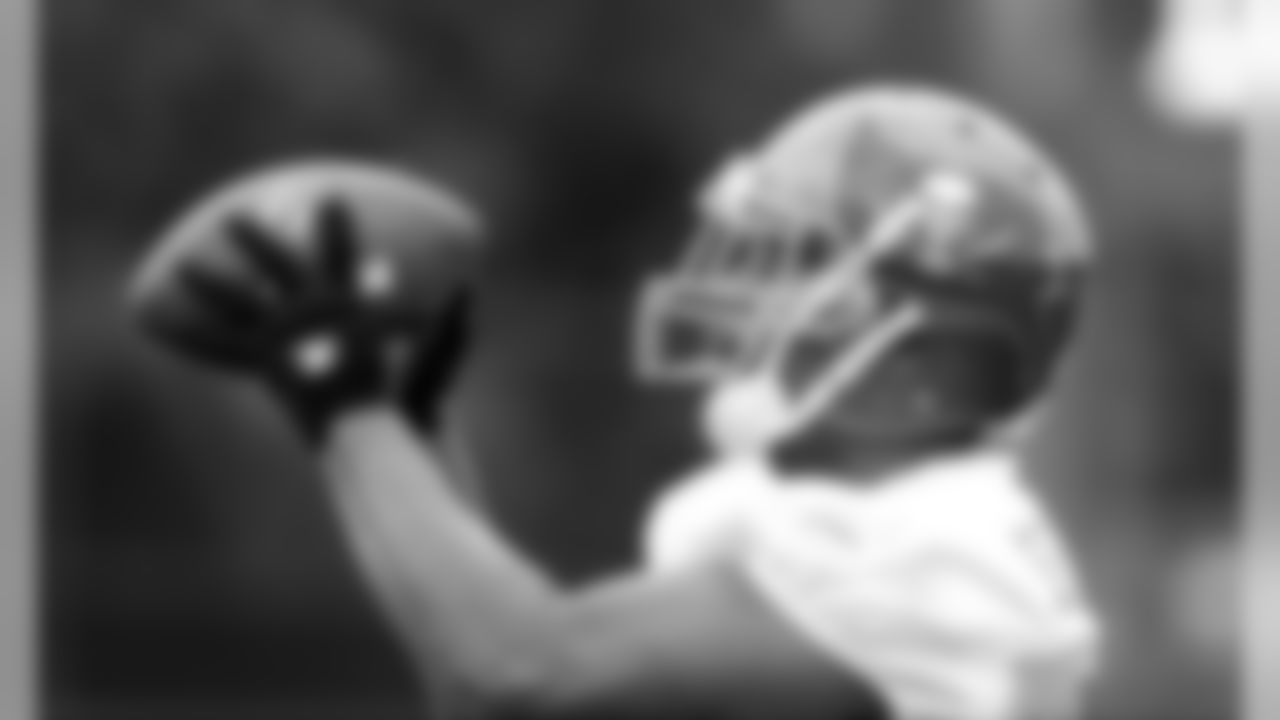 TE Austin Seferian-Jenkins