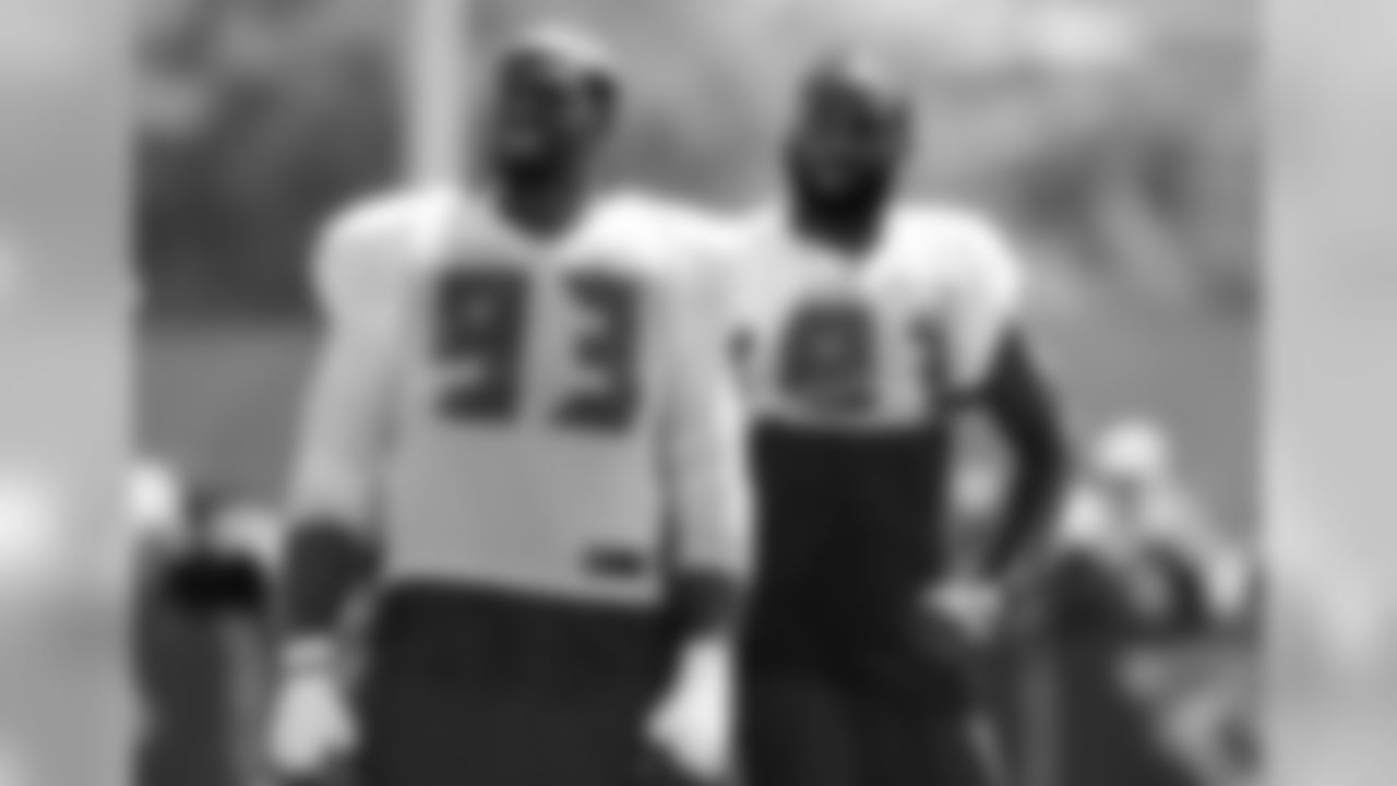 93 DT Gerald McCoy and #91 DE Robert Ayers