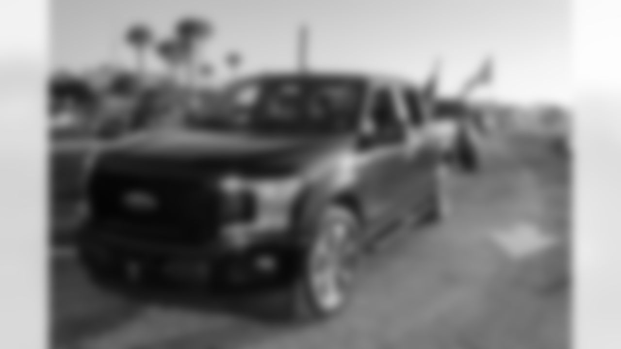 210122_MC_Drive_Through_059