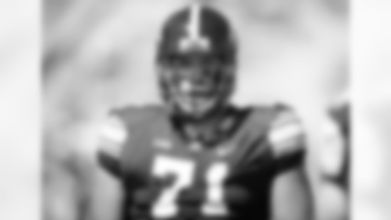 47. Carl Davis, DT, Iowa