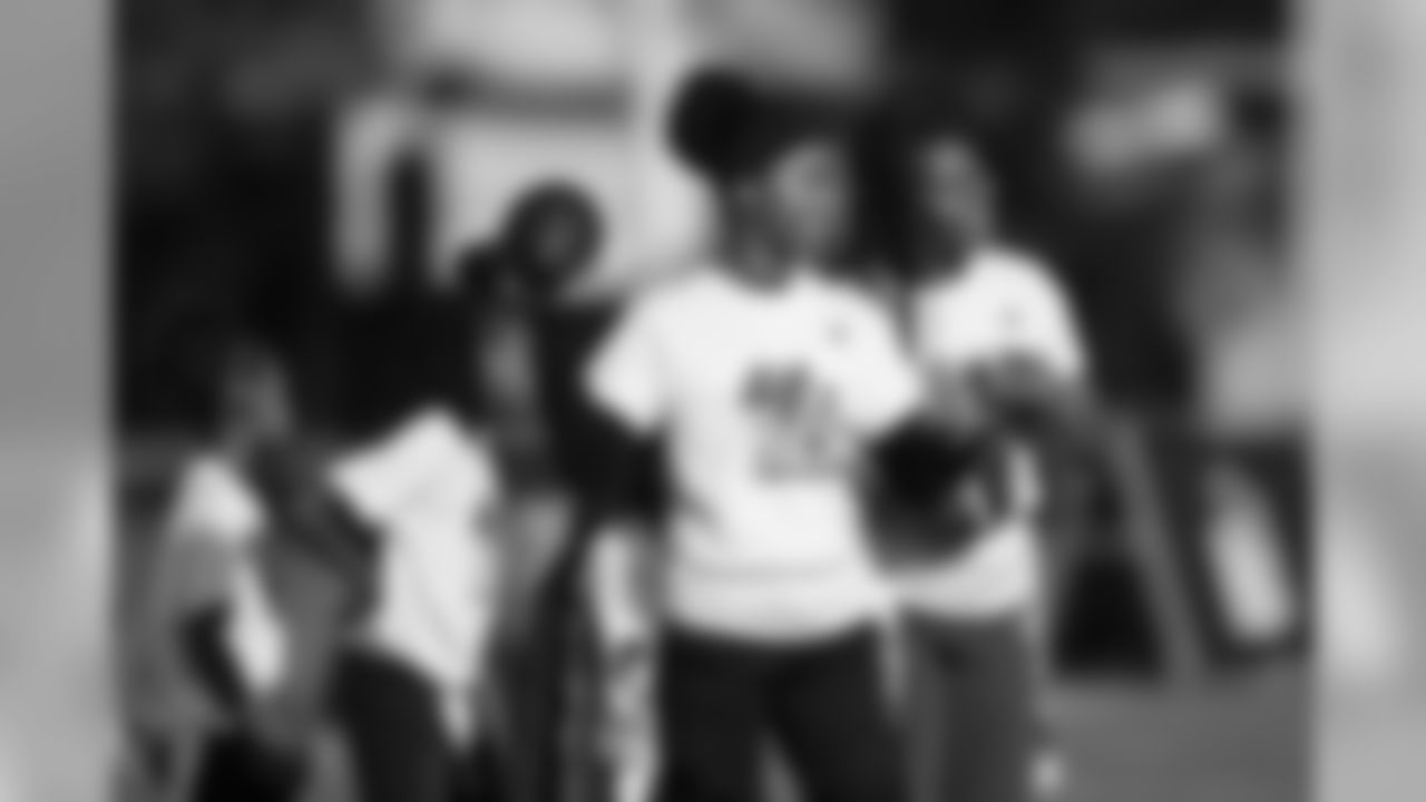 190112_KZ_JrBucsGirlsFlag_0010