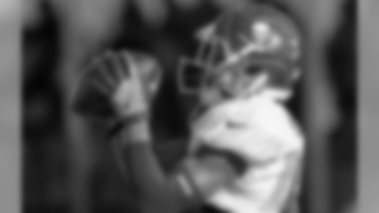 CB Jonathan Moxey