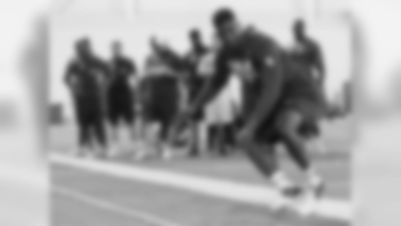 Oklahoma's Dorial Green-Beckham works out for NFL scouts during Oklahoma Pro Day in Norman, Okla., Wednesday, March 11, 2015. (AP Photo/Sue Ogrocki)