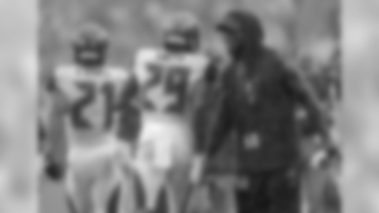 S Justin Evans, DB Ryan Smith, and LB Kwon Alexander